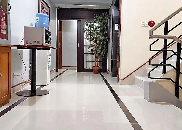 Alley 8 2*