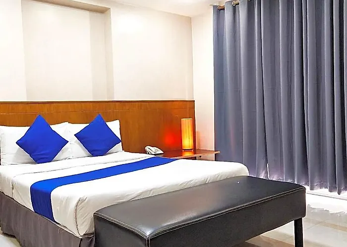 Alley 8 Hotel 2*