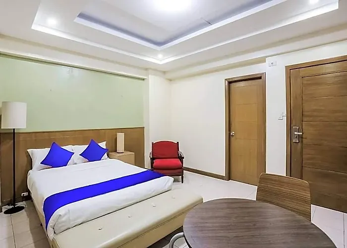 Hotel Alley 8