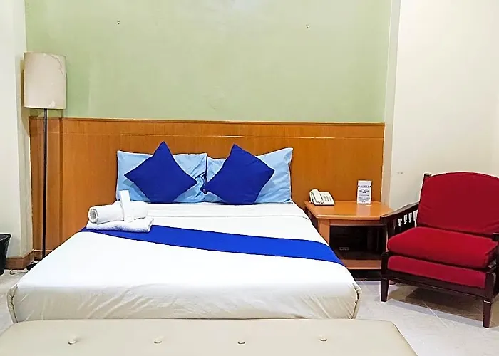 Alley 8 Hotel 2*