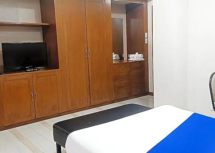 Alley 8 Hotel